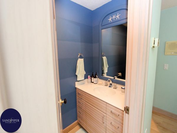 Cape Cod Home 994961