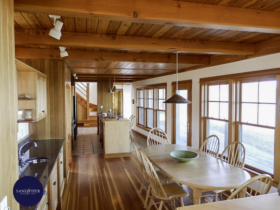 Cape Cod Home 994962