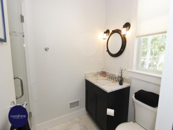 Cape Cod Home 994963