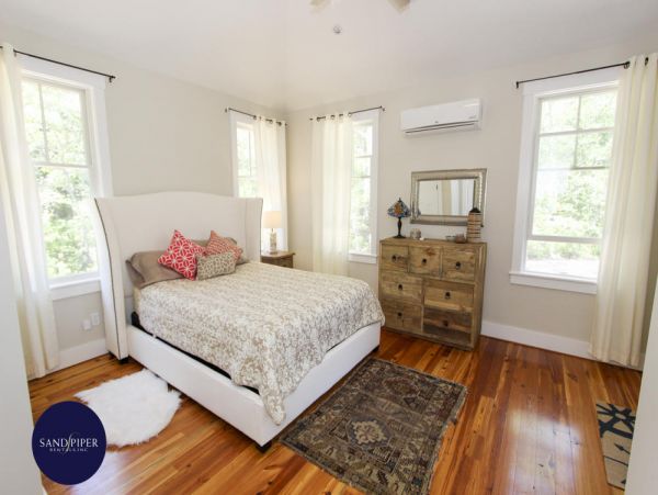 Cape Cod Home 994963