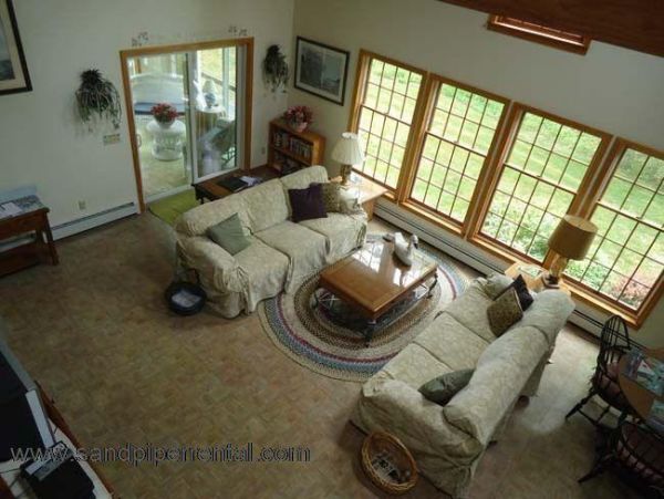 Cape Cod Home 994965