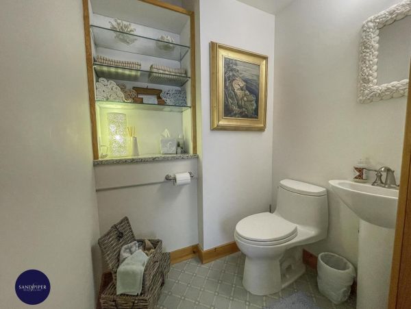 Cape Cod Home 994969
