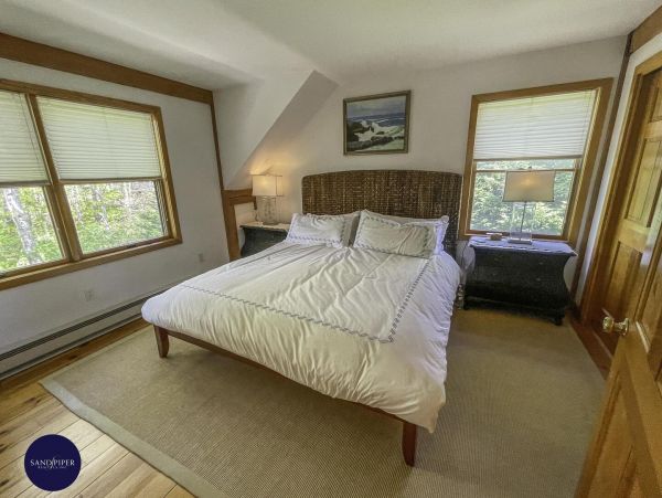 Cape Cod Home 994969
