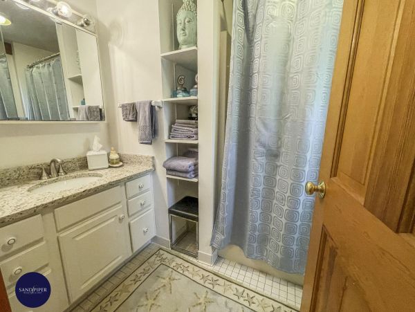 Cape Cod Home 994969