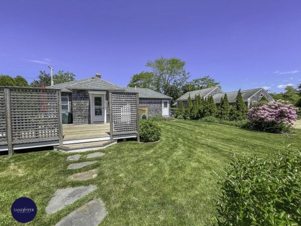 Cape Cod Home 994970