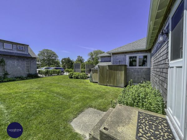 Cape Cod Home 994970