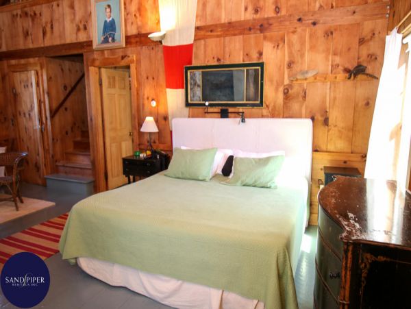 Cape Cod Home 994971