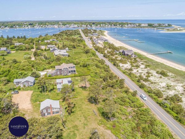 Cape Cod Home 994972