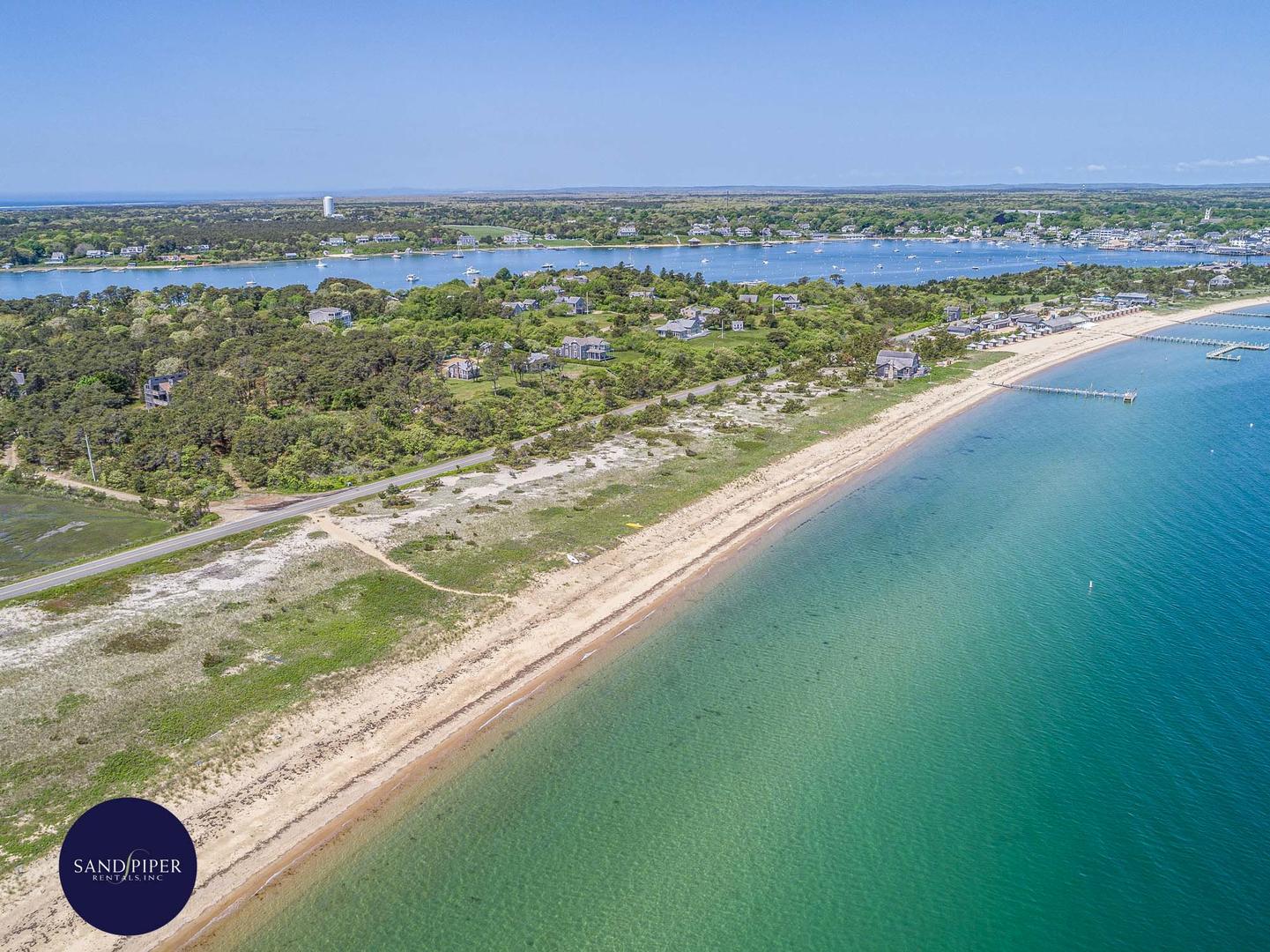 Cape Cod Home 994972