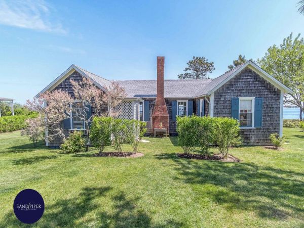 Cape Cod Home 994972