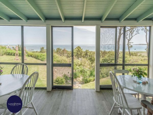 Cape Cod Home 994972
