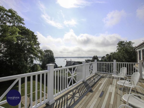 Cape Cod Home 994973
