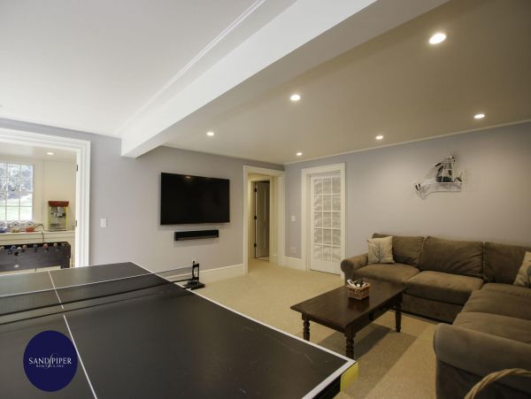 Cape Cod Home 994973