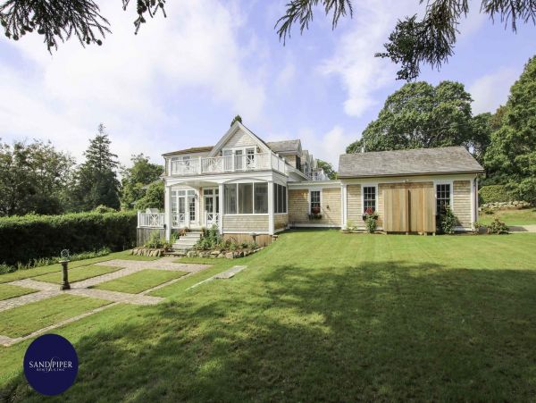Cape Cod Home 994973