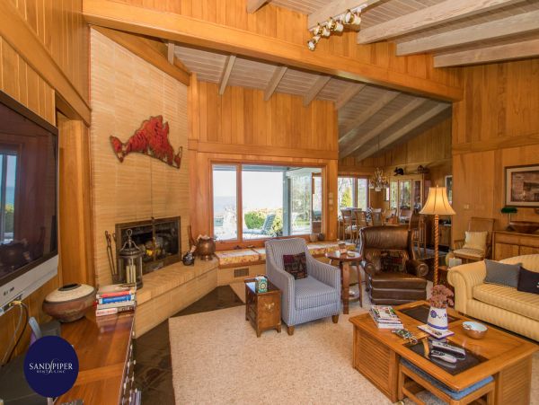 Cape Cod Home 994974