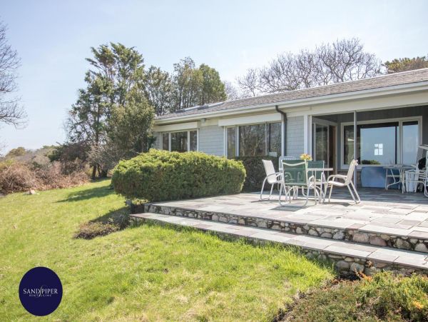 Cape Cod Home 994974