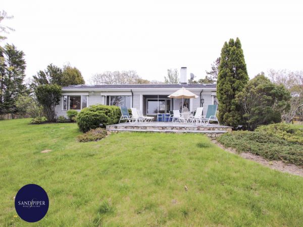 Cape Cod Home 994974