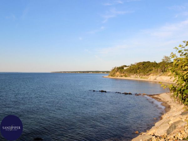 Cape Cod Home 994974
