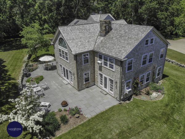 Cape Cod Home 994976