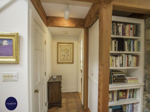 Cape Cod Home 994976