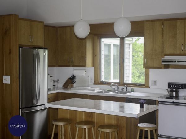 Cape Cod Home 994977
