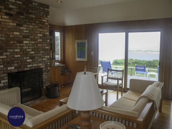 Cape Cod Home 994977