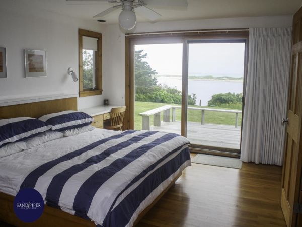 Cape Cod Home 994977