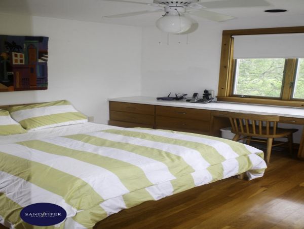 Cape Cod Home 994977