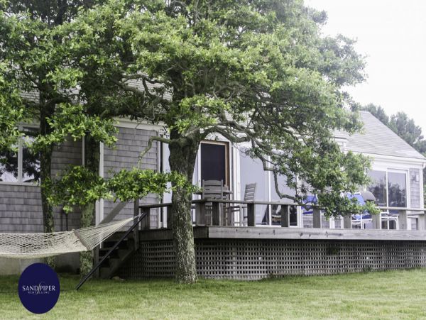 Cape Cod Home 994977