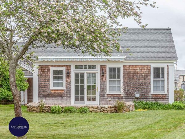 Cape Cod Home 994978