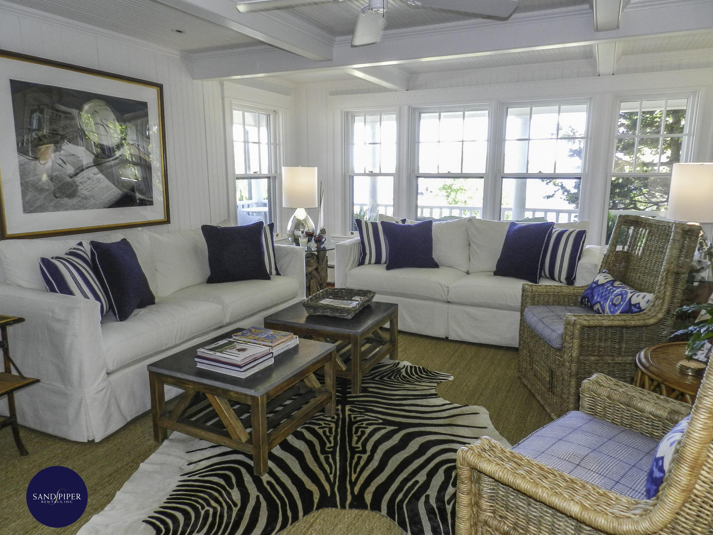Cape Cod Home 994979