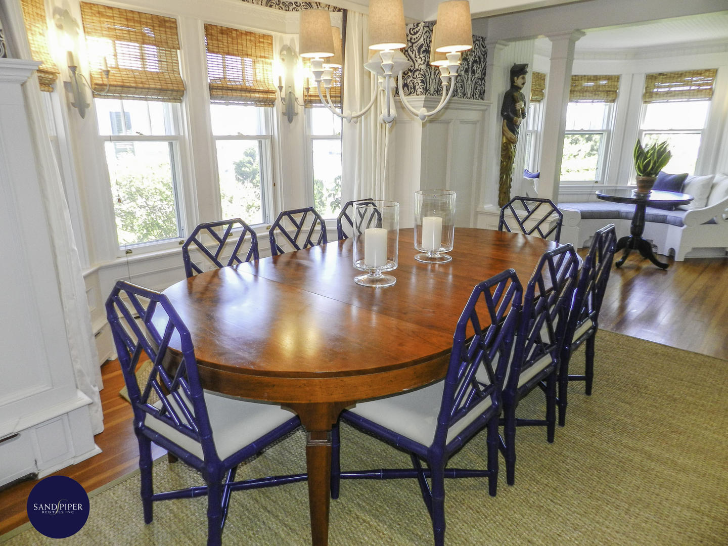 Cape Cod Home 994979