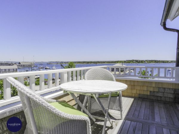 Cape Cod Home 994979