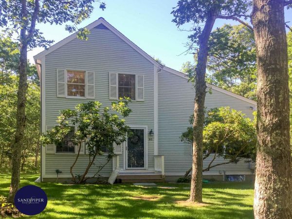 Cape Cod Home 994980