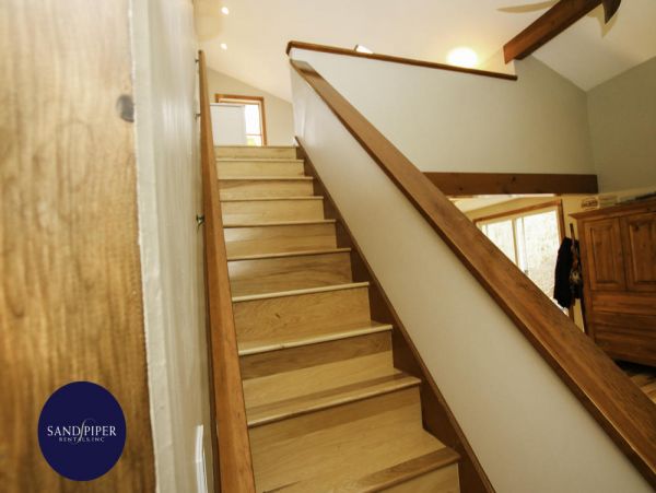 Cape Cod Home 994980