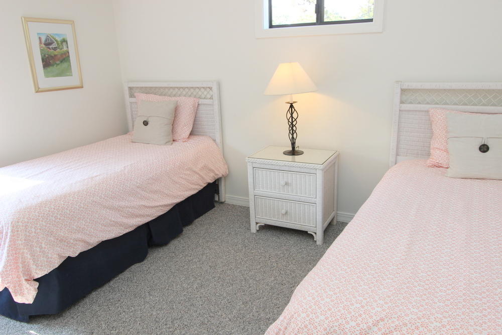 Cape Cod Home 994982