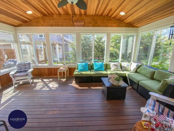 Cape Cod Home 994986