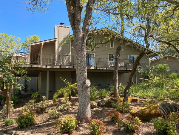 Napa Valley Vacation Condo Communal Pool Sleeps 6 Guests