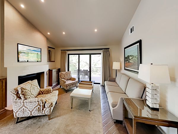 Napa Valley Vacation Condo Communal Pool Sleeps 6 Guests