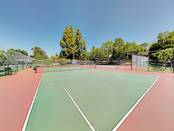 Napa Valley Vacation Condo Communal Pool Sleeps 6 Guests