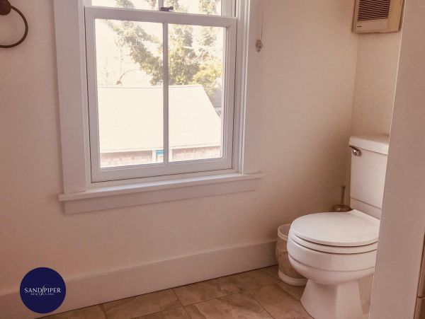 Cape Cod Home 994988