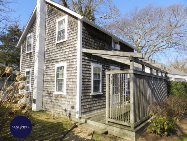 Cape Cod Home 994988