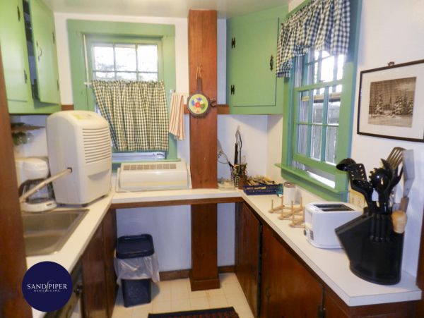 Cape Cod Home 994988