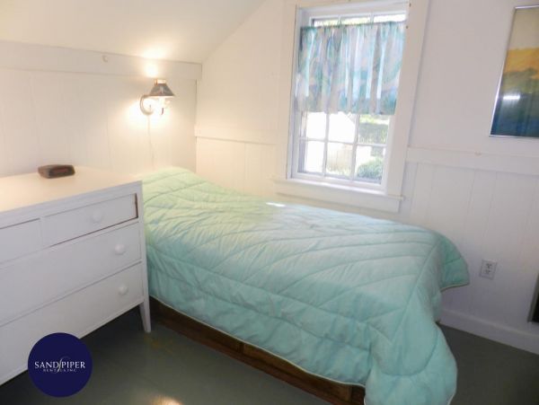 Cape Cod Home 994988