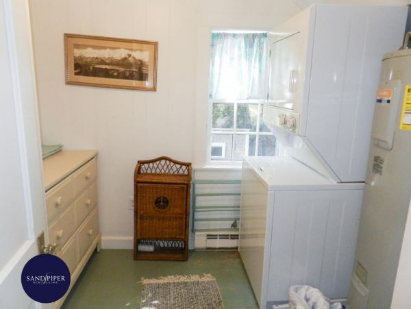 Cape Cod Home 994988