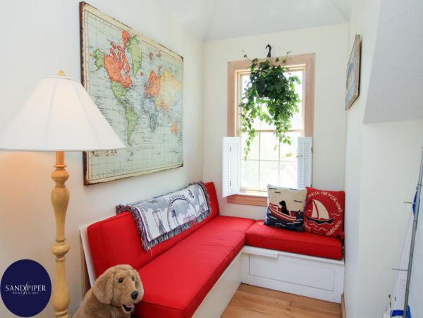 Cape Cod Home 994989