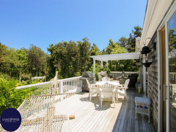 Cape Cod Home 994989
