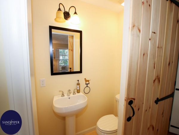 Cape Cod Home 994989
