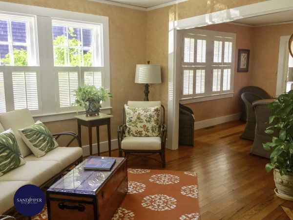 Cape Cod Home 994990