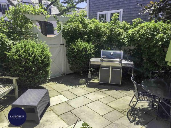 Cape Cod Home 994990